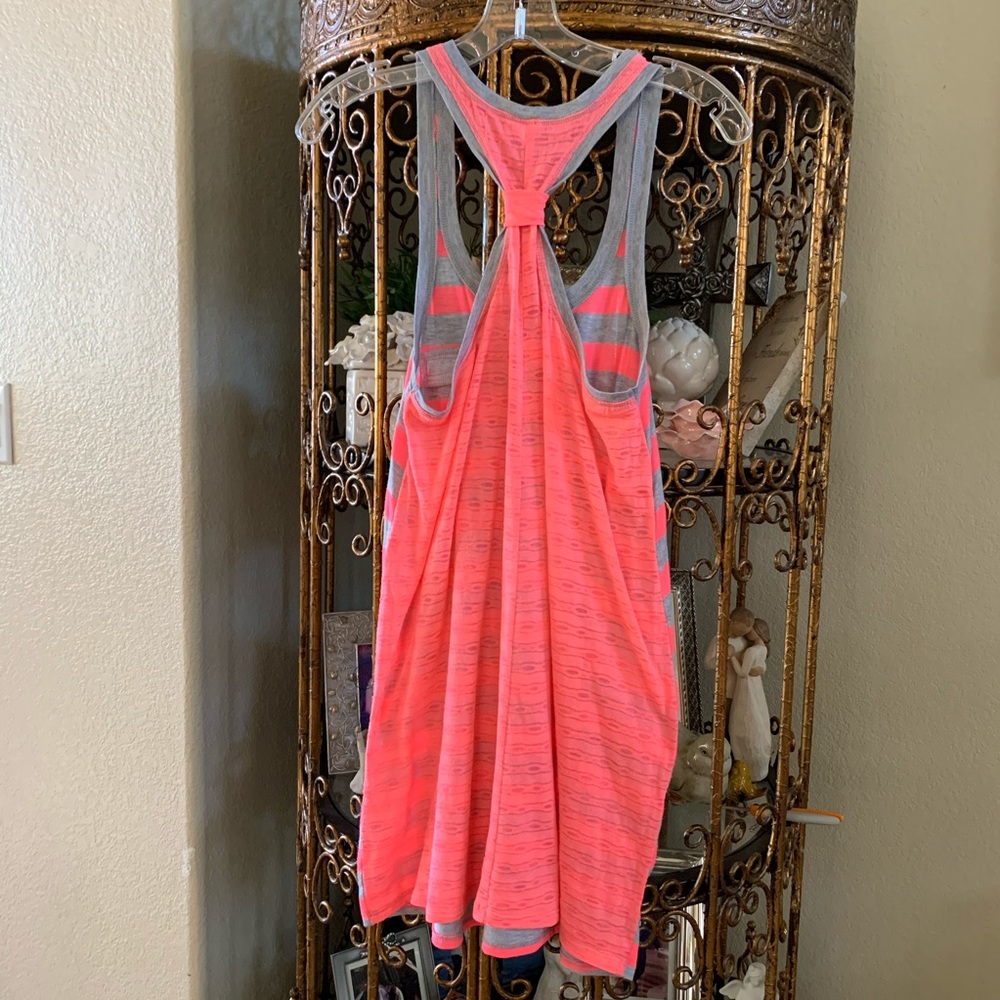 Xhilaration Ladies Tank Top - Picture 3 of 4